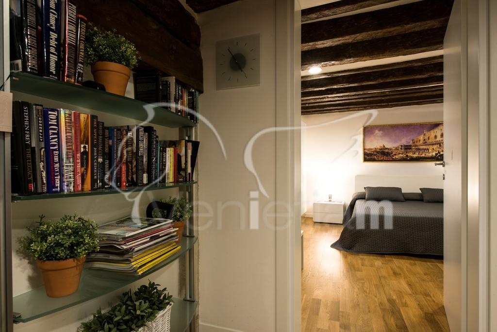 The Lion'S House Apt5 Венеція Екстер'єр фото
